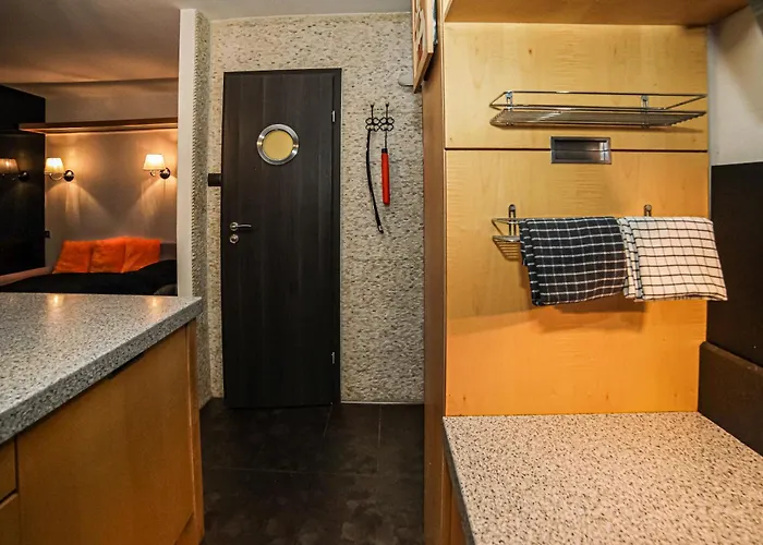 Big Life - Jana Pawla Ii, Arkadia, Polin, Stare